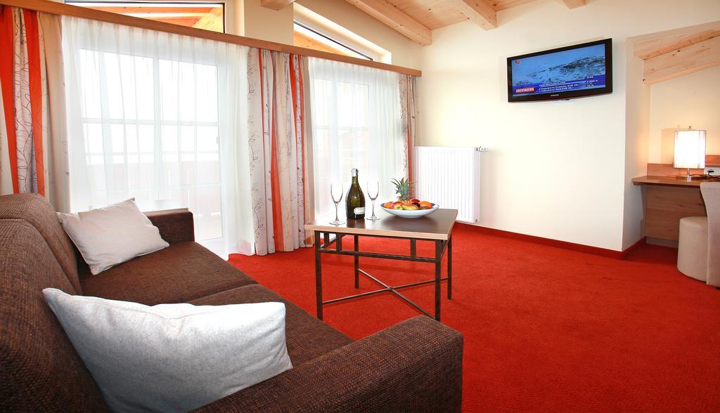 Hotel Bachschmied Maria Alm am Steinernen Meer Exterior foto